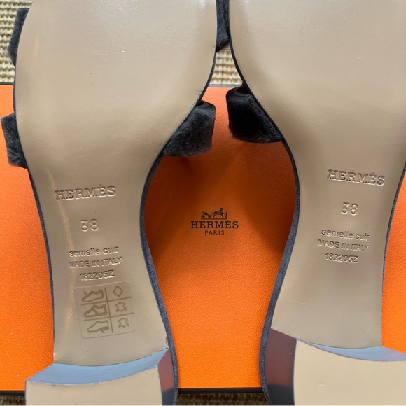 NWT HERMÈS Oasis Sandals Shaved Mink Smoked Grey Size 38 - Picture 7 of 8
